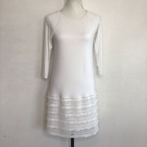Bailey 44 Elegant Classic White T’Shirt Crochet Lace Skirt Summer Sheath Dress M